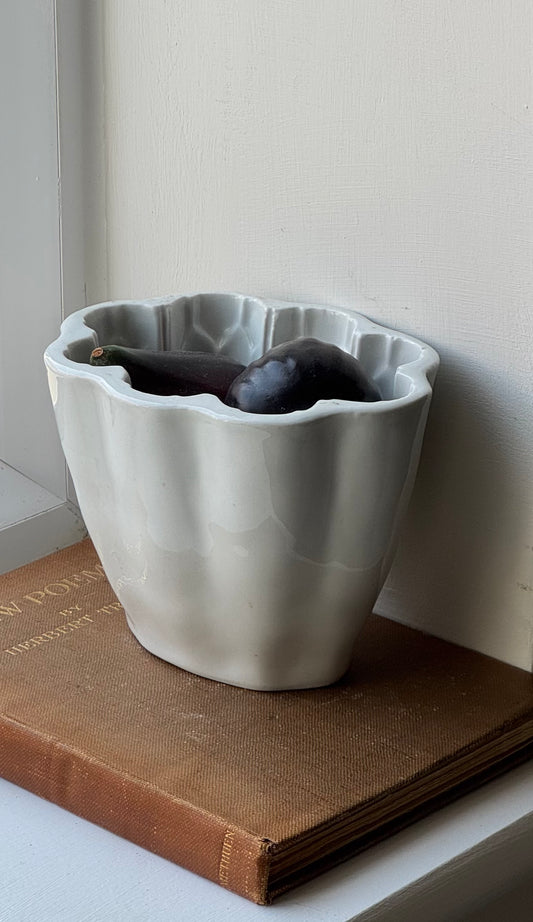 Scalloped Vintage Jelly Mould