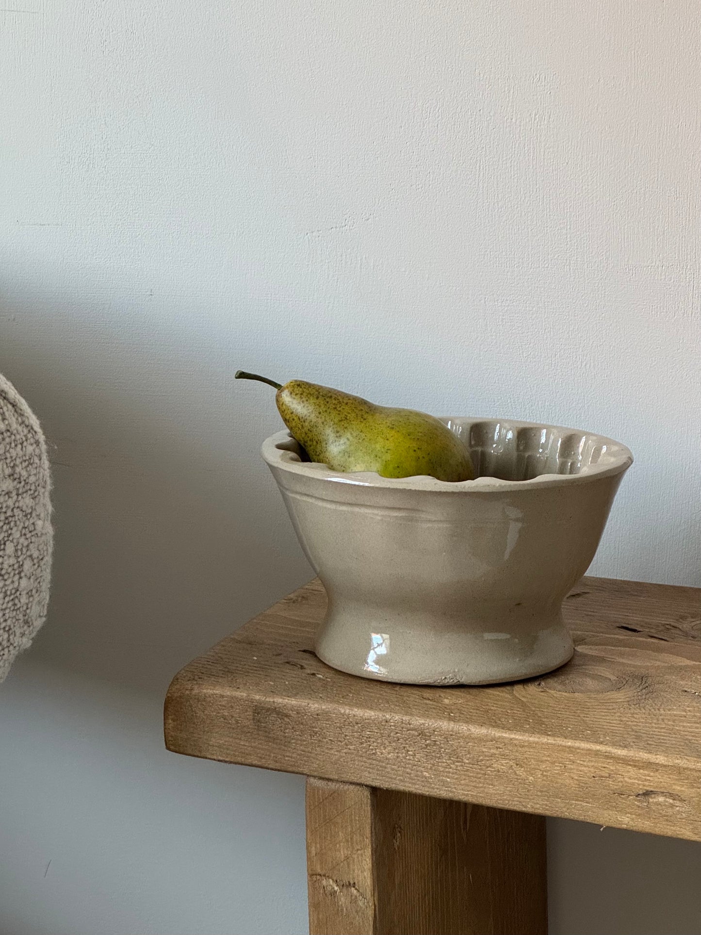 Oatmeal Beige Vintage Jelly Mould