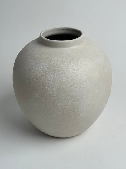 Up-Cycled | Watertight Round Off-White Vase