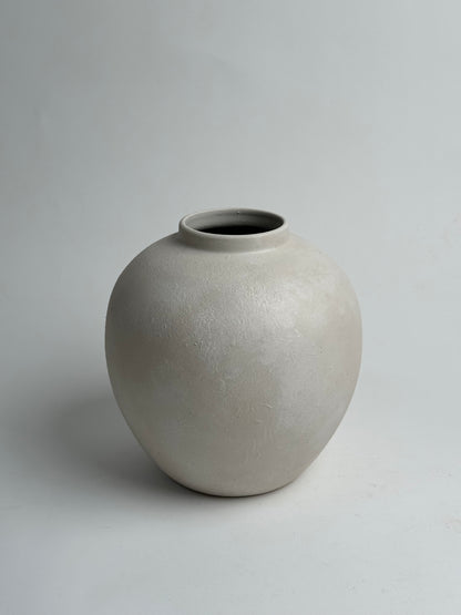 Up-Cycled | Watertight Round Off-White Vase