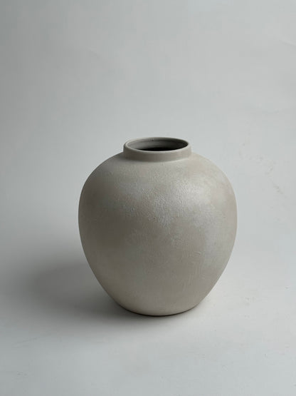 Up-Cycled | Watertight Round Off-White Vase