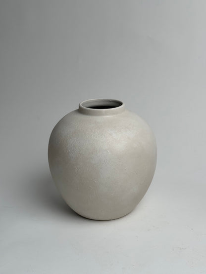 Up-Cycled | Watertight Round Off-White Vase
