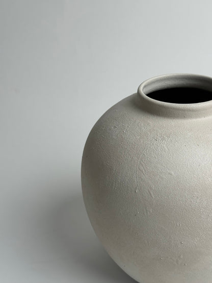 Up-Cycled | Watertight Round Off-White Vase
