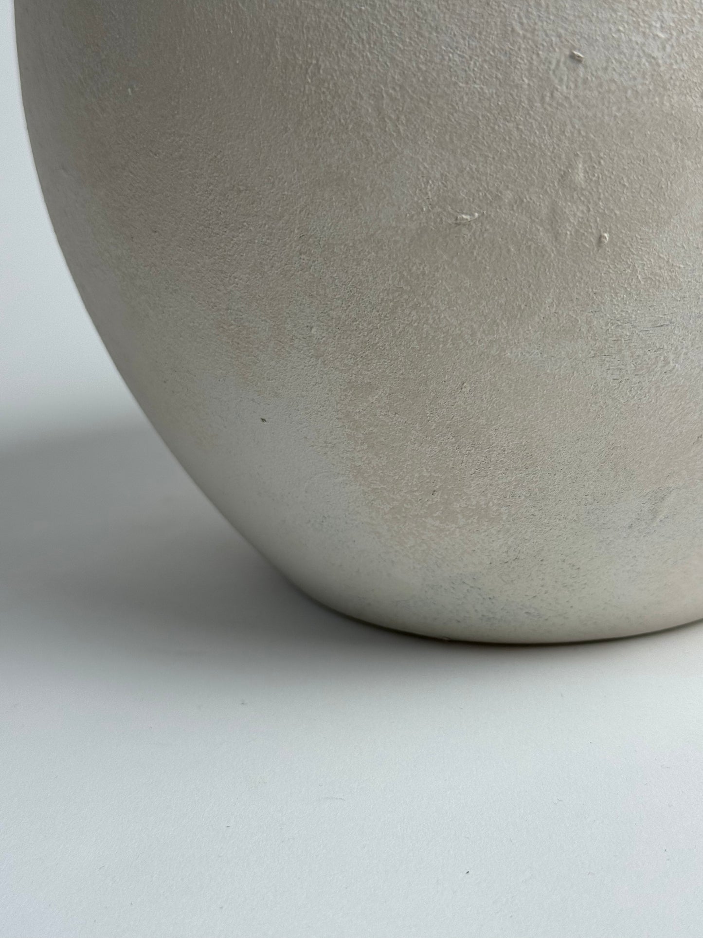 Up-Cycled | Watertight Round Off-White Vase
