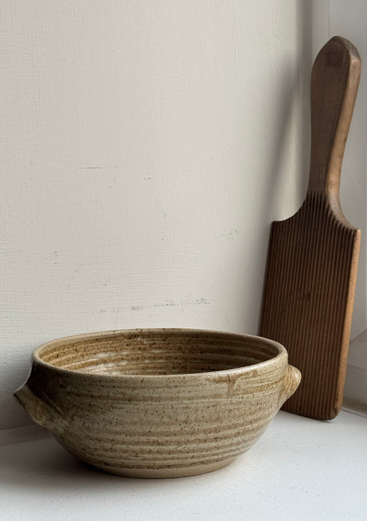 Low Rounded Vintage Bowl