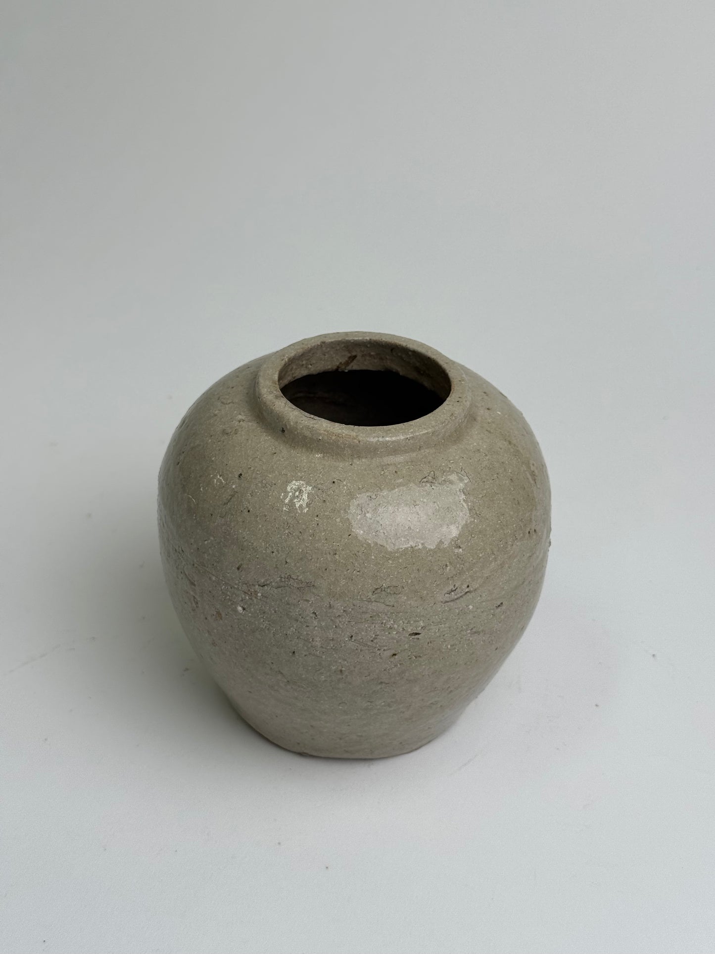 Oatmeal Glaze Antique Ginger Jar