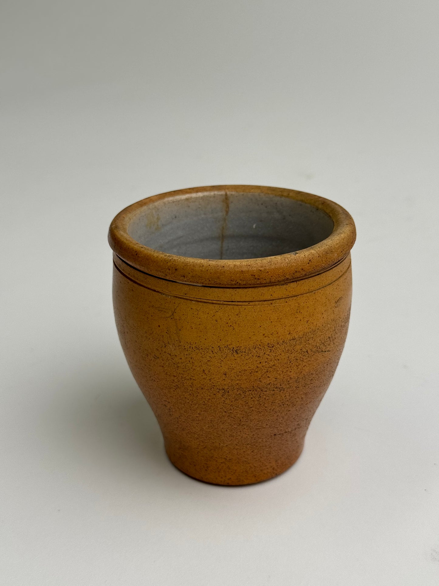Small Vintage Tapered Pot