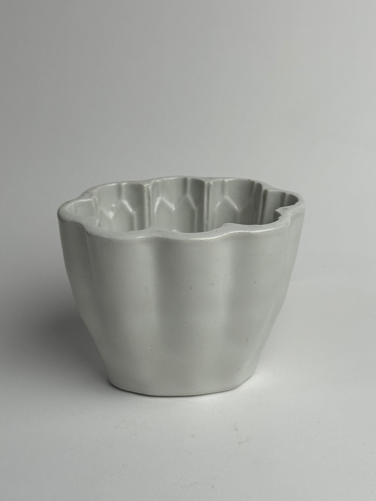 Scalloped Vintage Jelly Mould