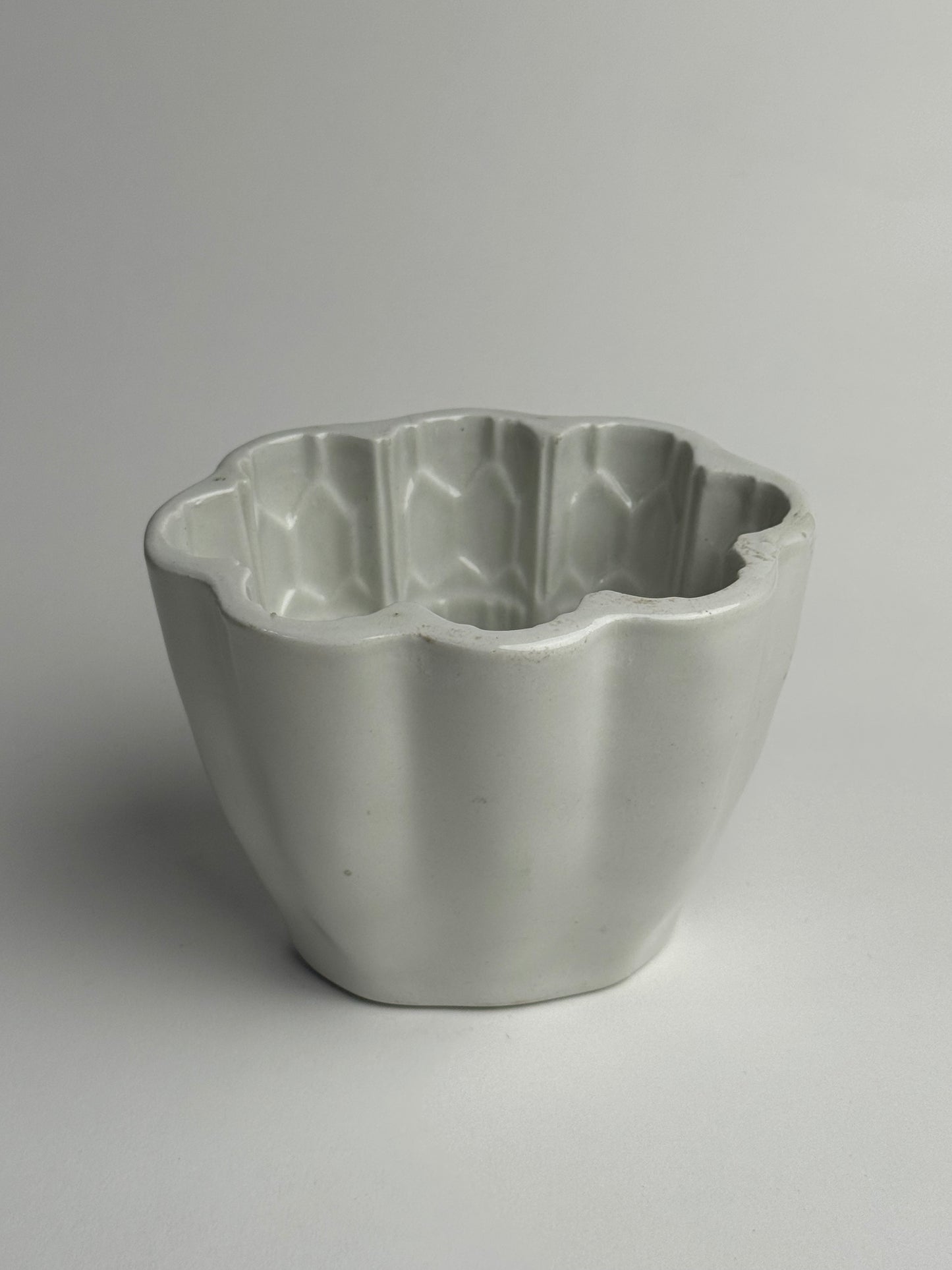 Scalloped Vintage Jelly Mould