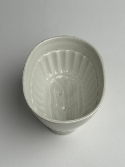 Vintage White Jelly Mould