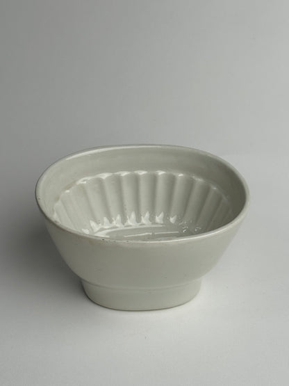 Vintage White Jelly Mould