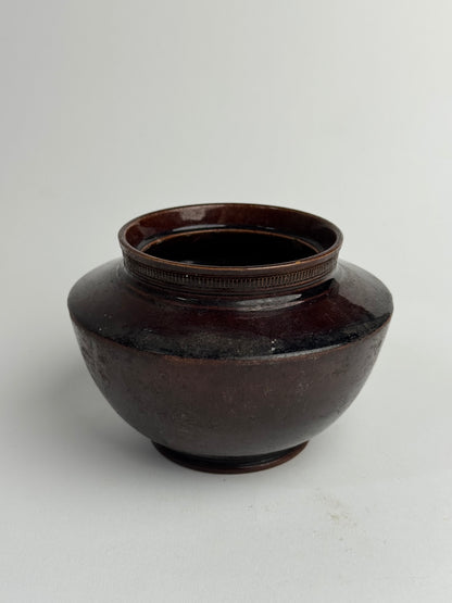 Deep Brown Vintage Tapered Pot