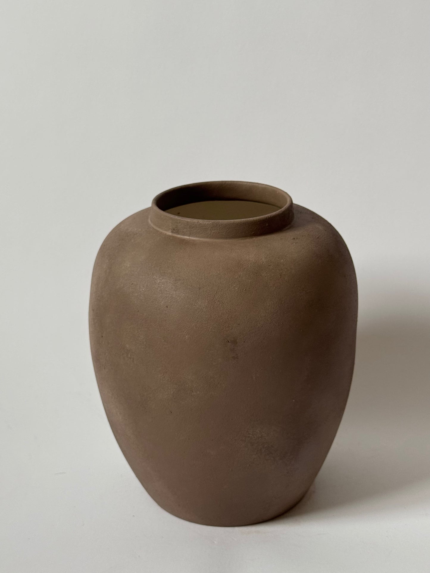 Up-cycled | WATERTIGHT Rich Brown Rounded Urn