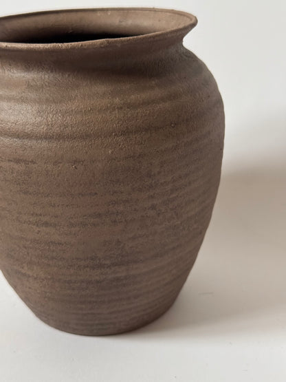 Up-Cycled | Warm Earthy Brown RIbbed Rounded Pot