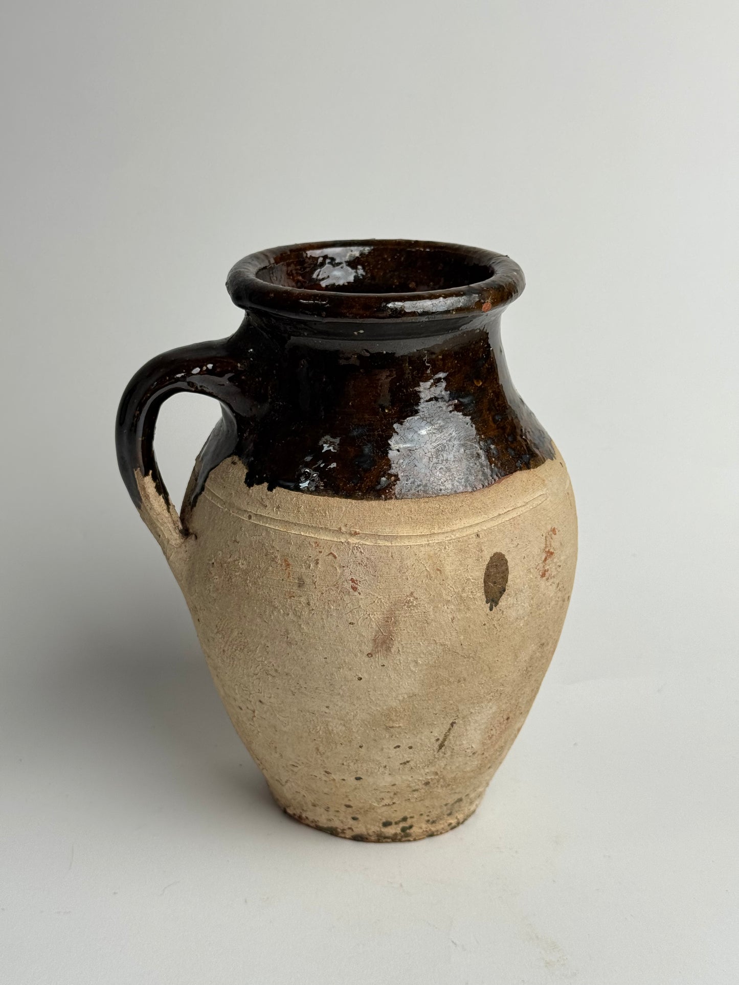 Two Toned Brown Turkish Vessel