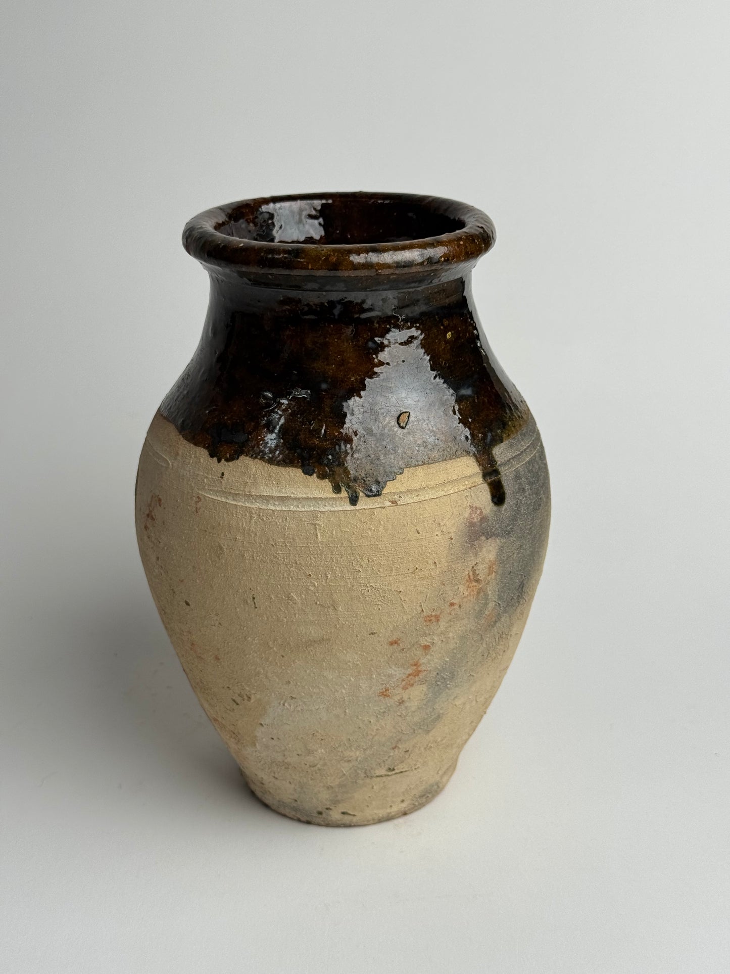 Two Toned Brown Turkish Vessel