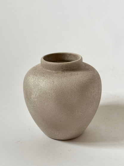 Up-cycled | WATERTIGHT Small Stone Effect Rounded Pot