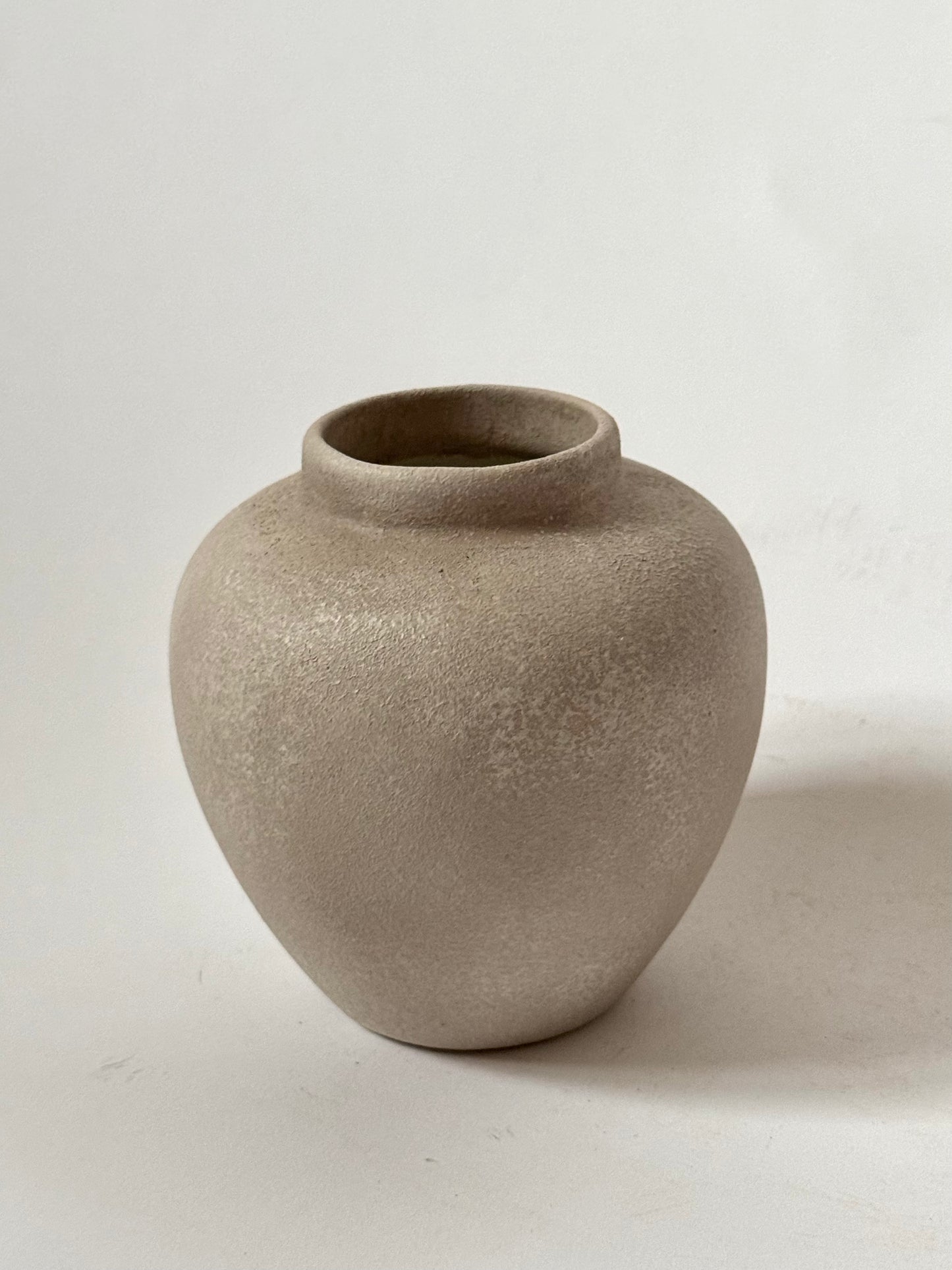 Up-cycled | WATERTIGHT Small Stone Effect Rounded Pot