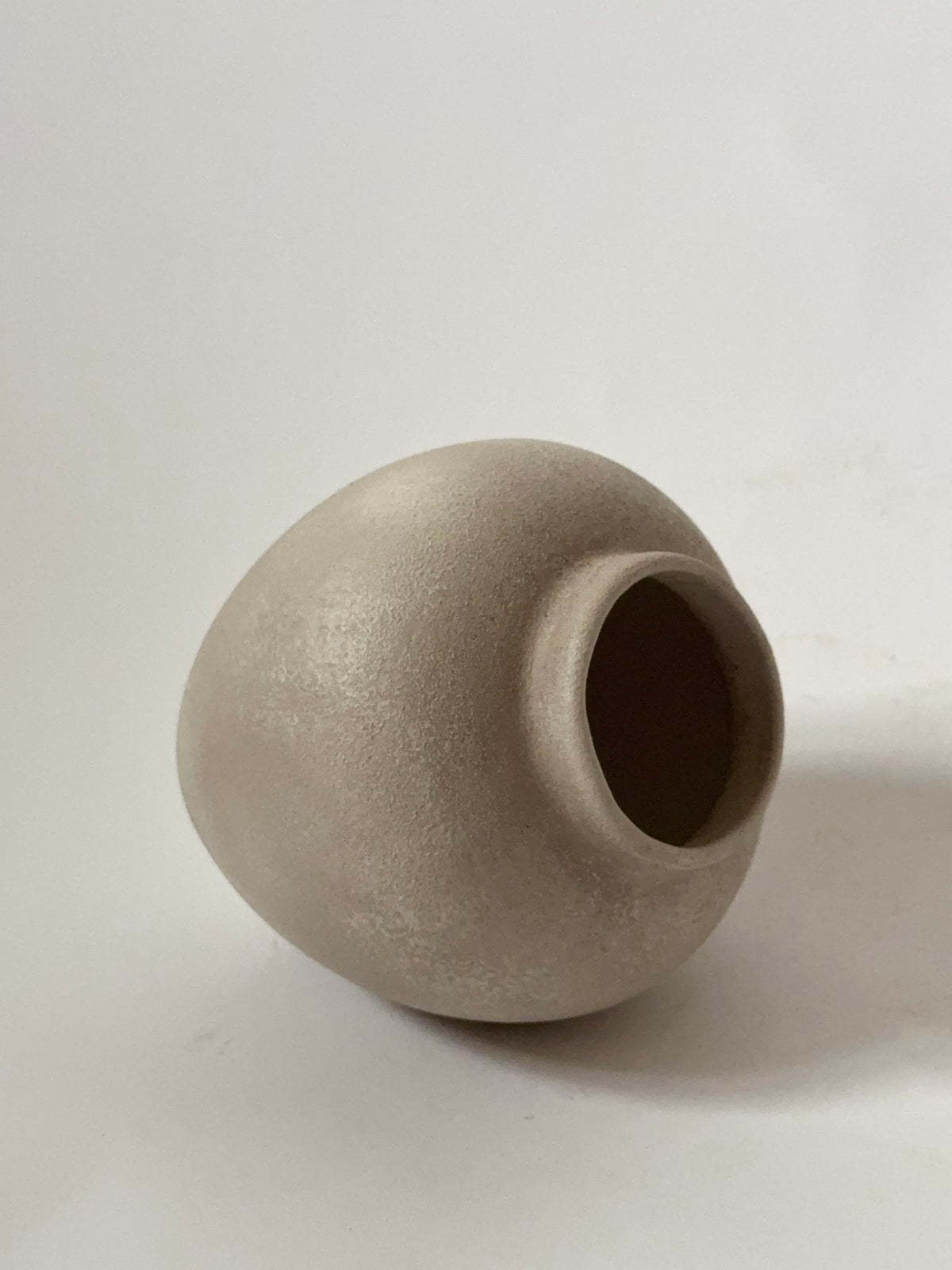 Up-cycled | WATERTIGHT Small Stone Effect Rounded Pot