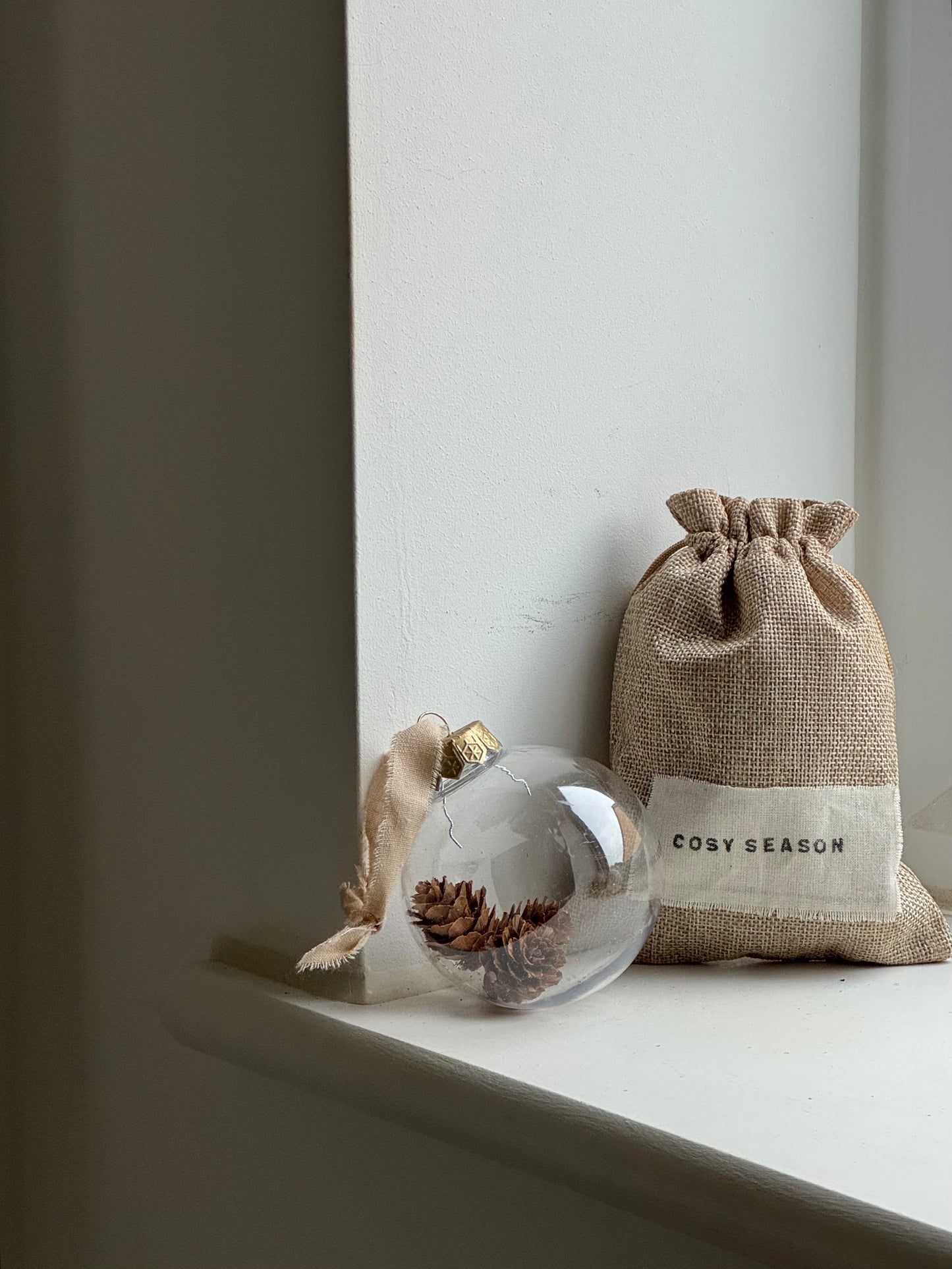 'Cosy Season' Pinecone Pouch