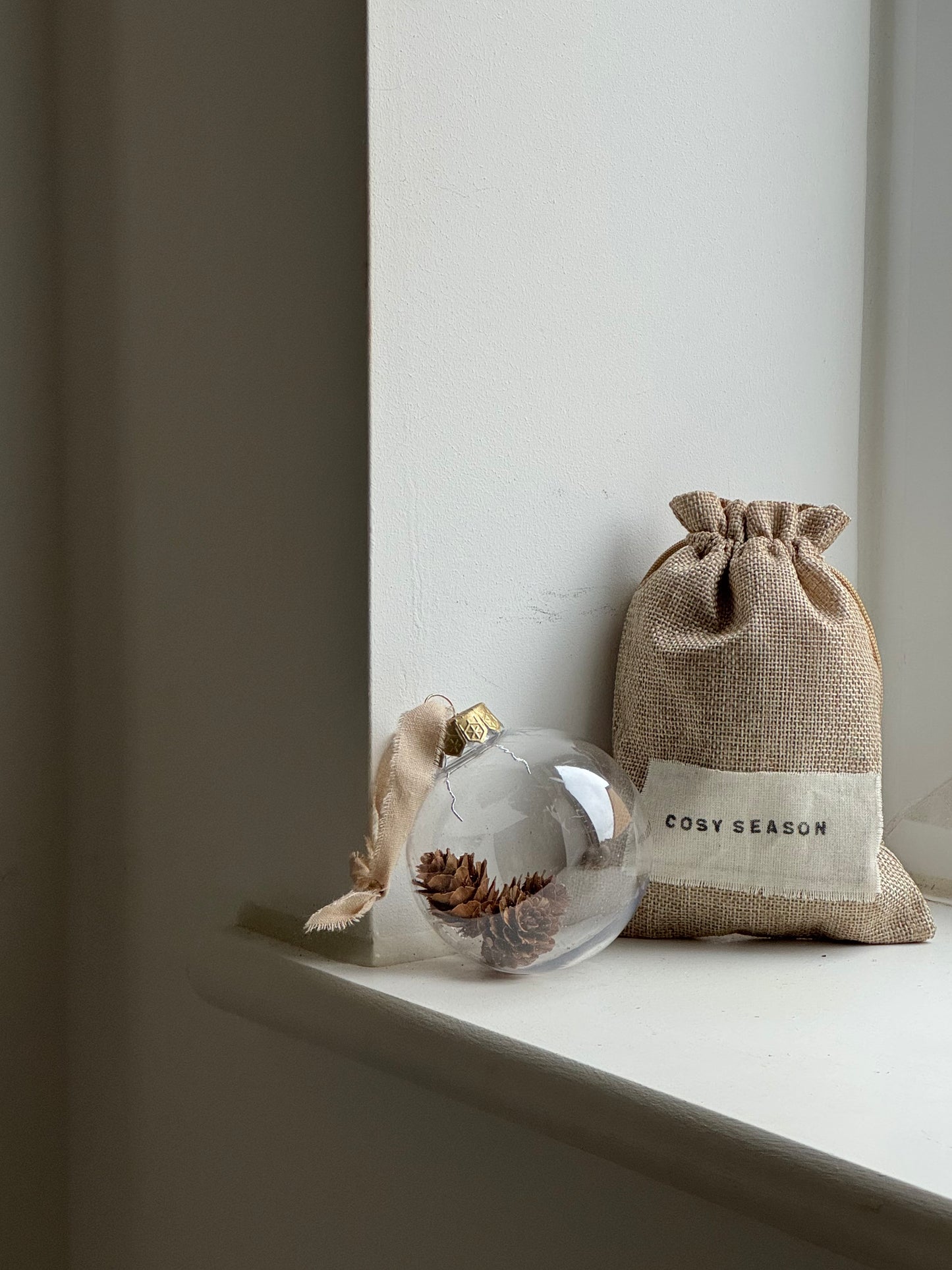 Neutral pinecone bauble SET OF 3