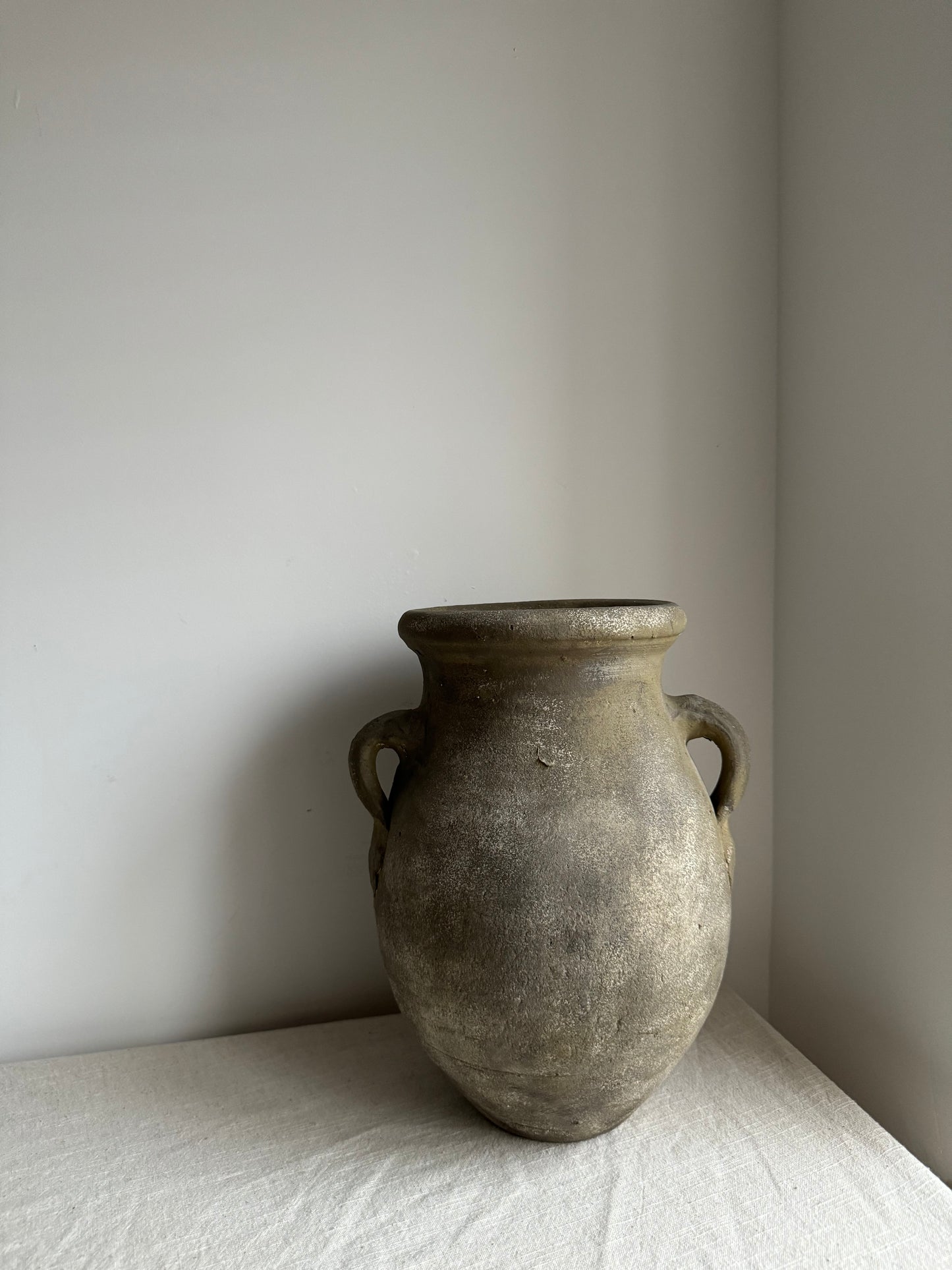 EARTH  |  Earthy brown double handled rustic vessel