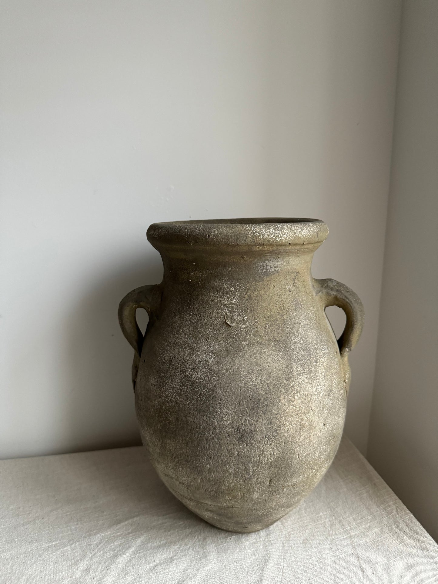 EARTH  |  Earthy brown double handled rustic vessel