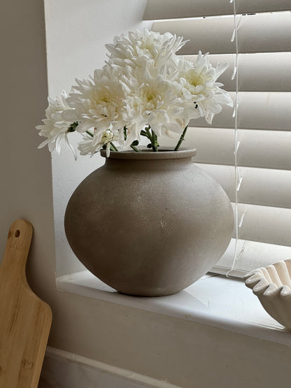 Up-cycled  |  WATERTIGHT cool beige rounded vase