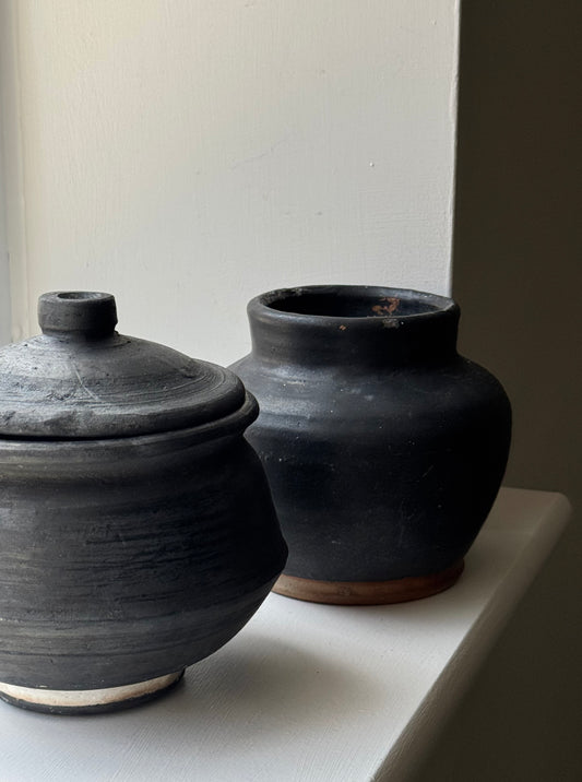 Charcoal Rounded Pots