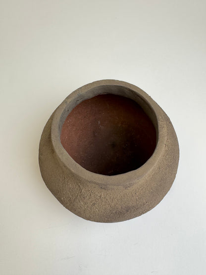 Up-cycled  |  Earthy brown textured low pot