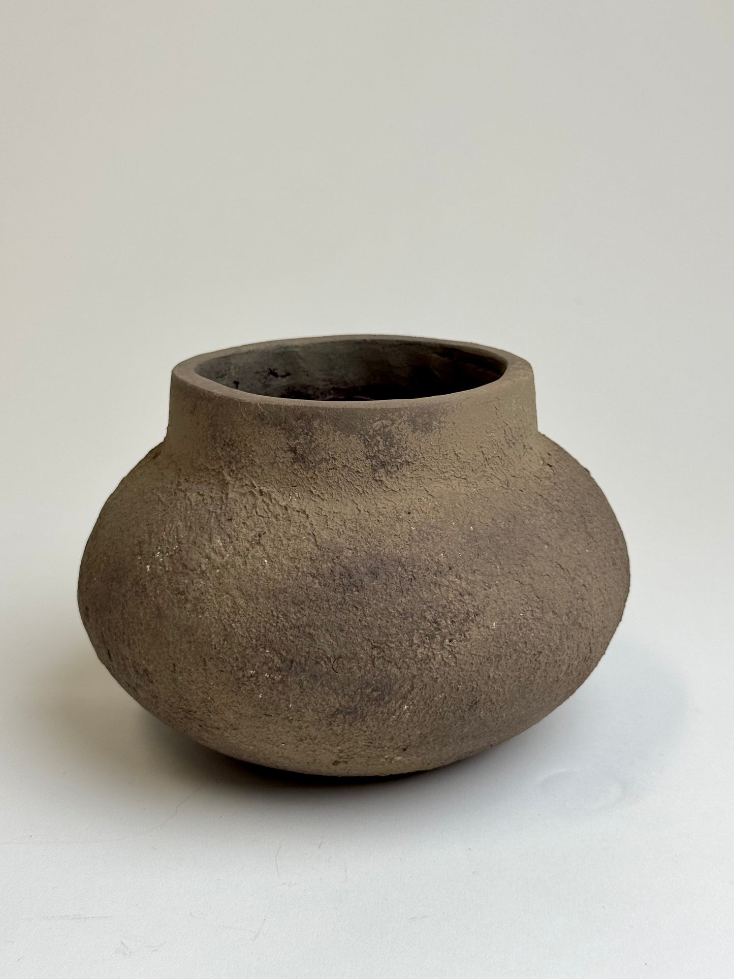 Up-cycled  |  Earthy brown textured low pot