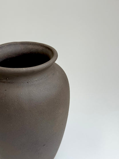 Up-cycled  |  Dark earthy brown urn