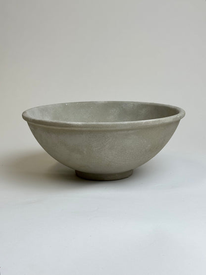 Up-cycled  |   Stone effect round decorative French-style bowl