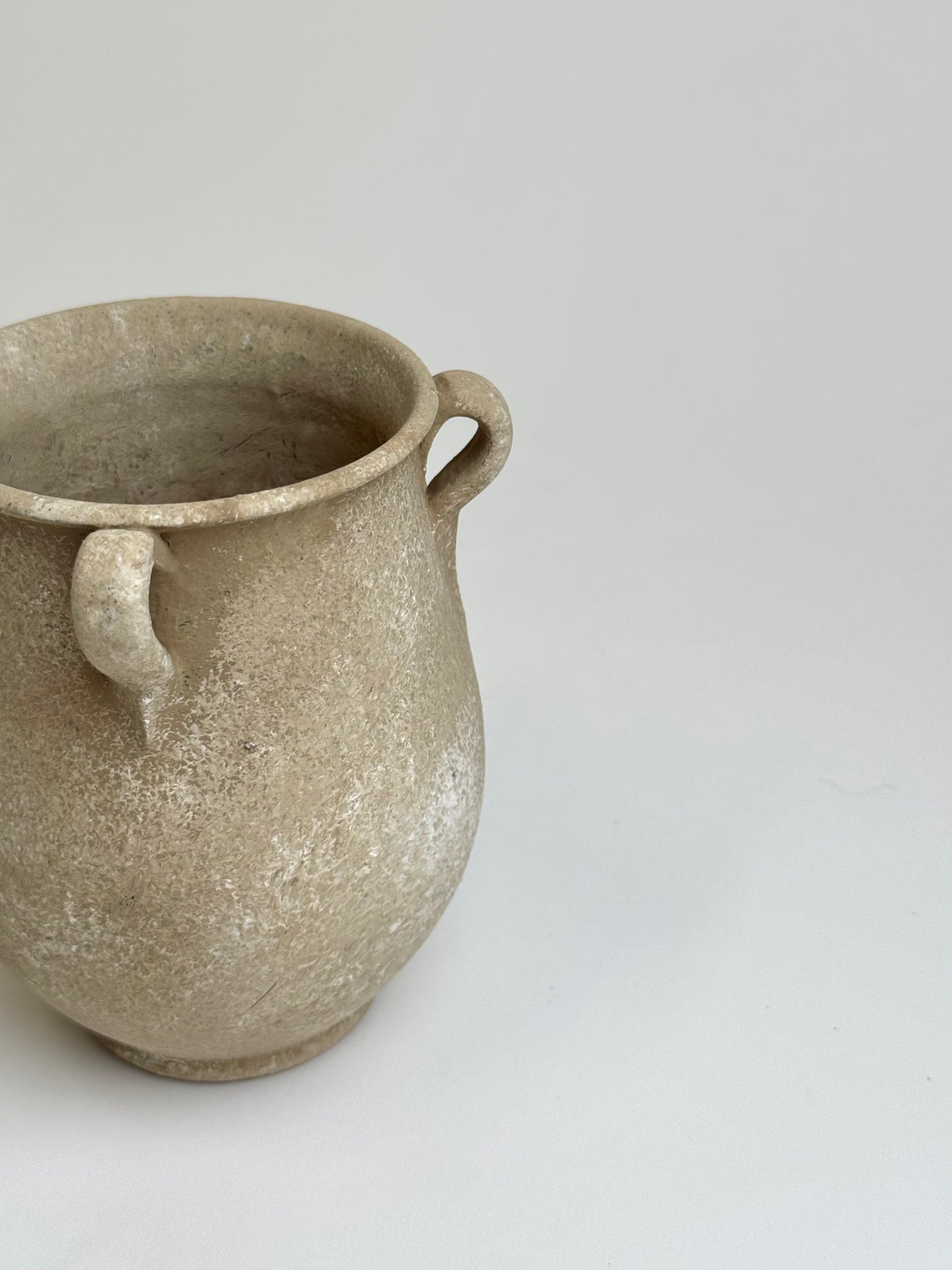 Up-cycled  |  Warm beige stone effect handled pot