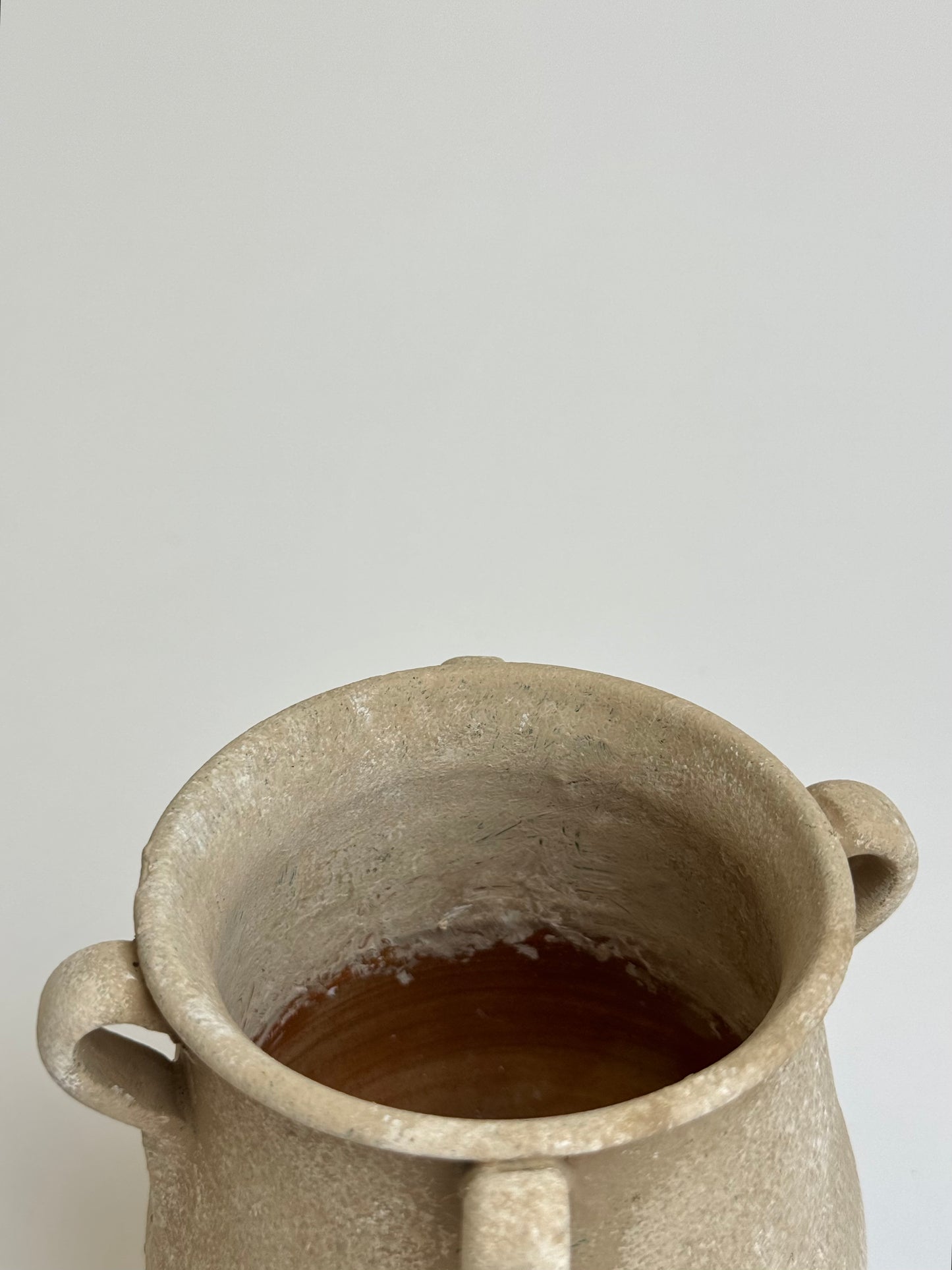 Up-cycled  |  Warm beige stone effect handled pot