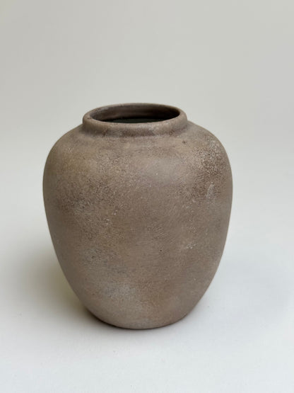 Up-cycled  |  WATERTIGHT soft beige small rounded pot