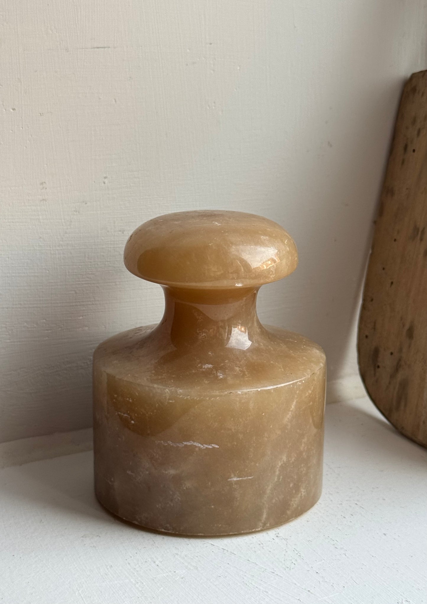 Onyx Paper Weight