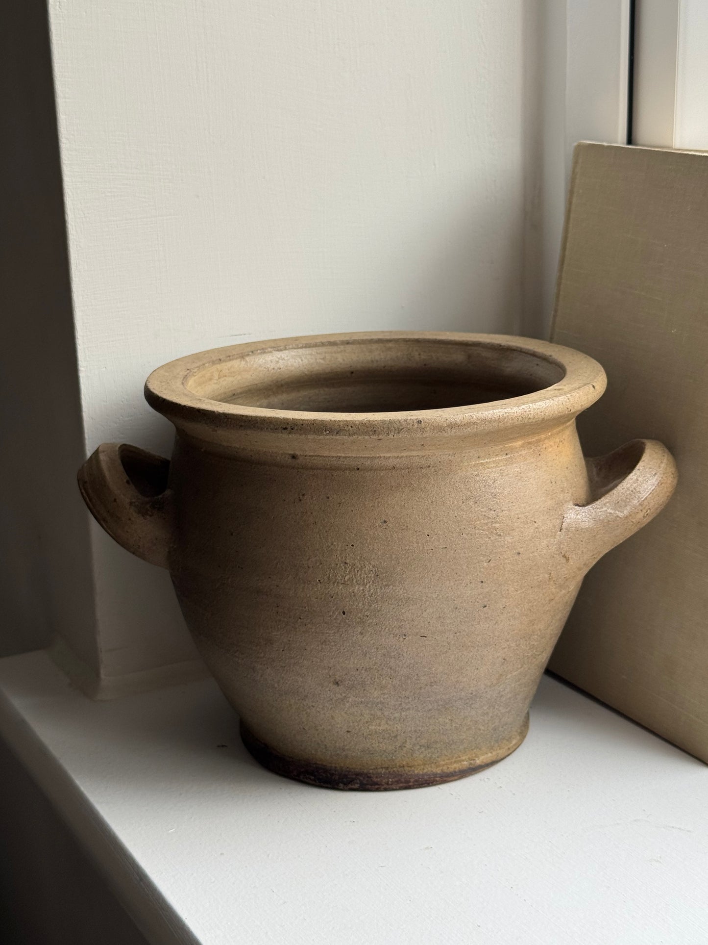 Soft Brown Twin Handled French Pot