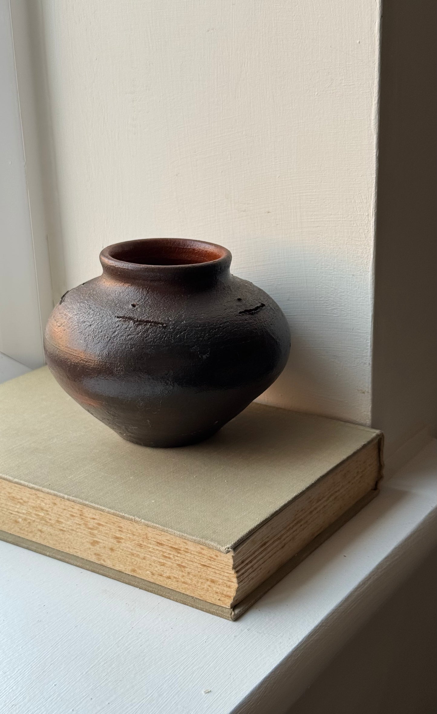 Small Deep Brown Vintage Pot