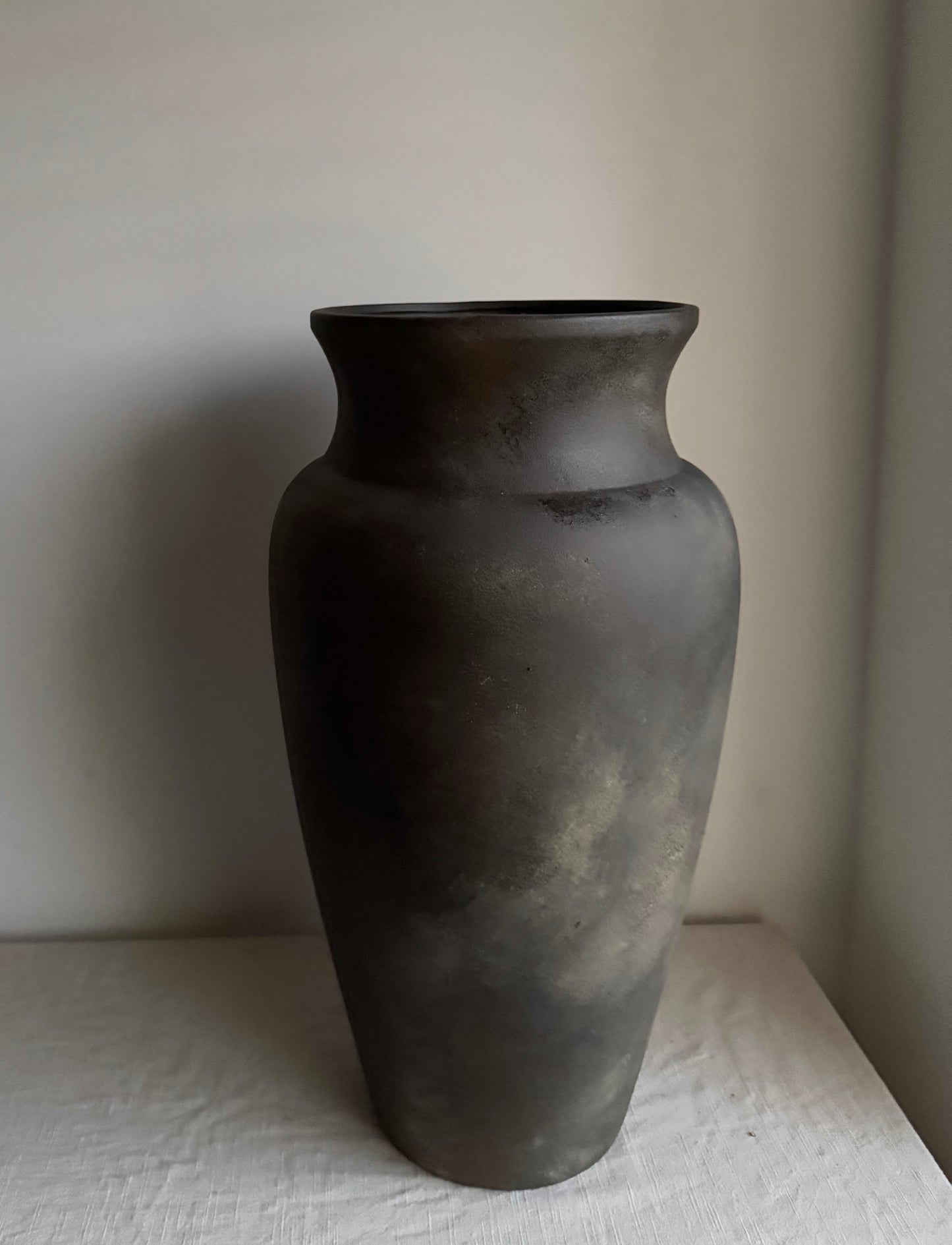 EARTH  | XL black brown earthy floor vase