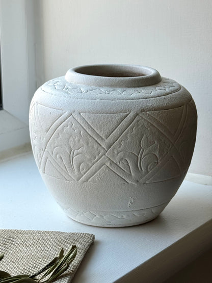Up-cycled  |  Off-white geometric pattern urn