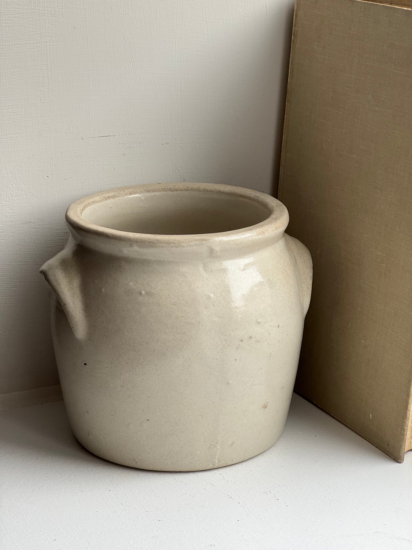 Small Cream French Confit Pot