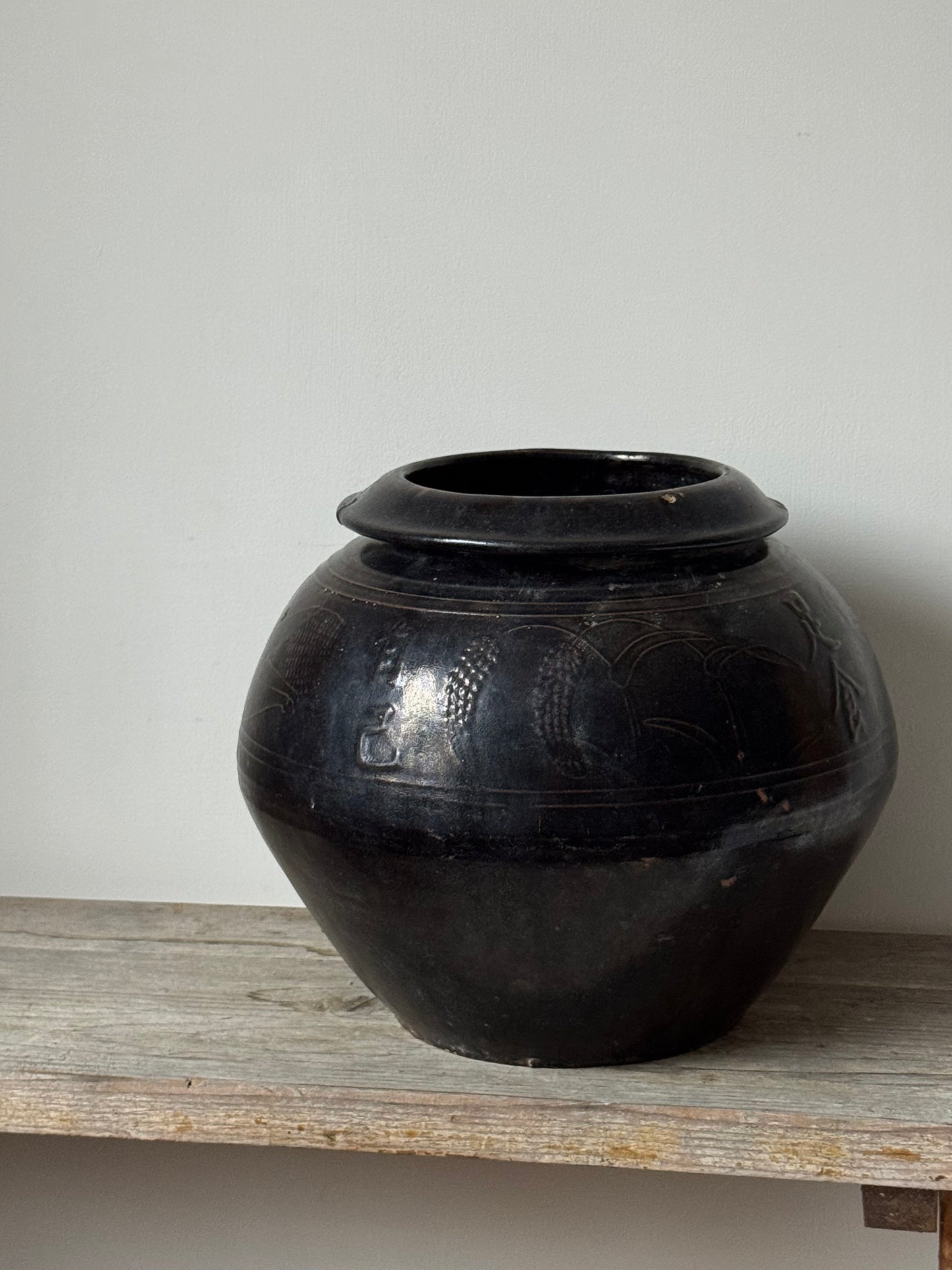 Large Dark South Asian Rounded Pot