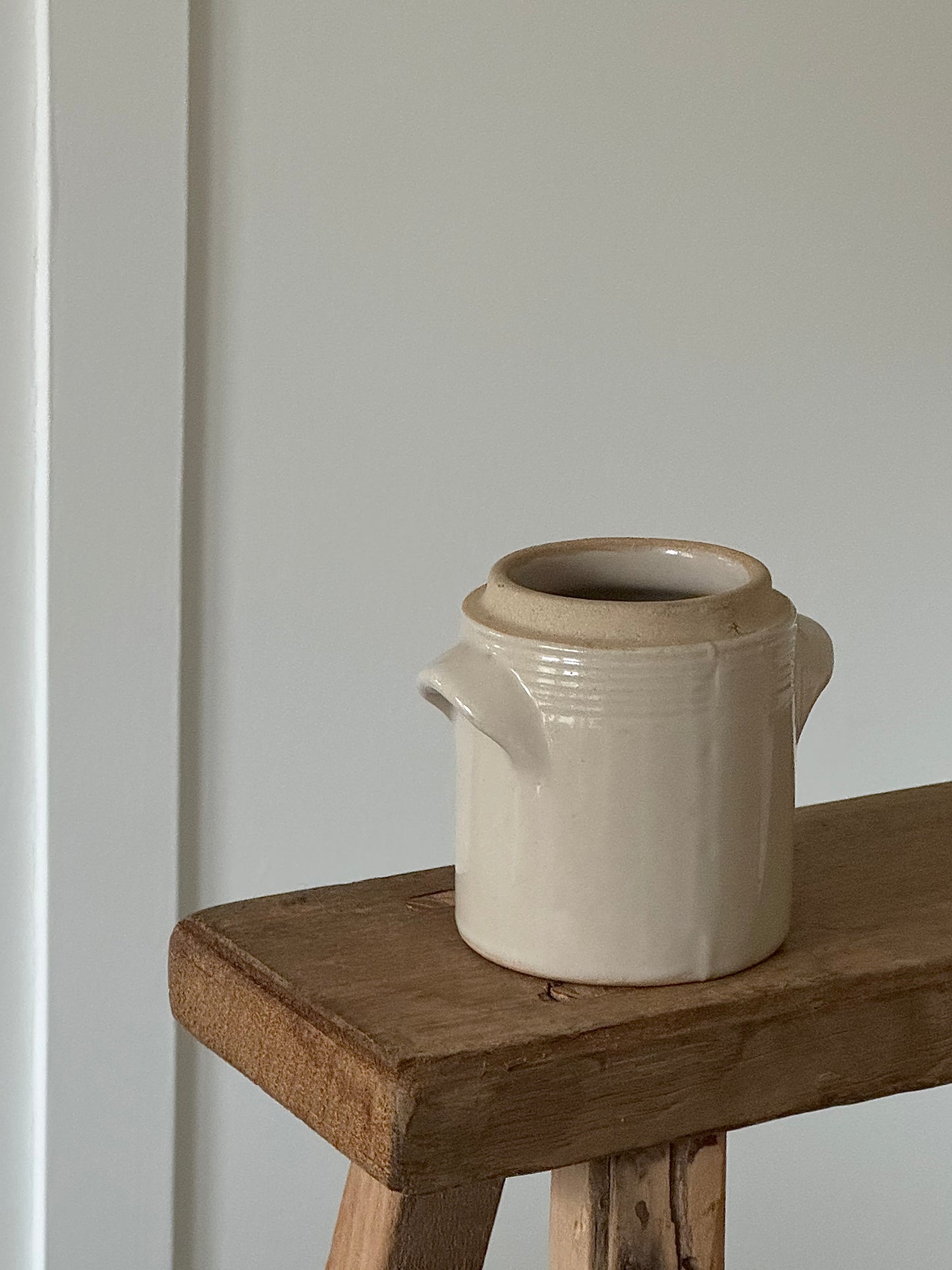 Small Cream French Cofit Pot