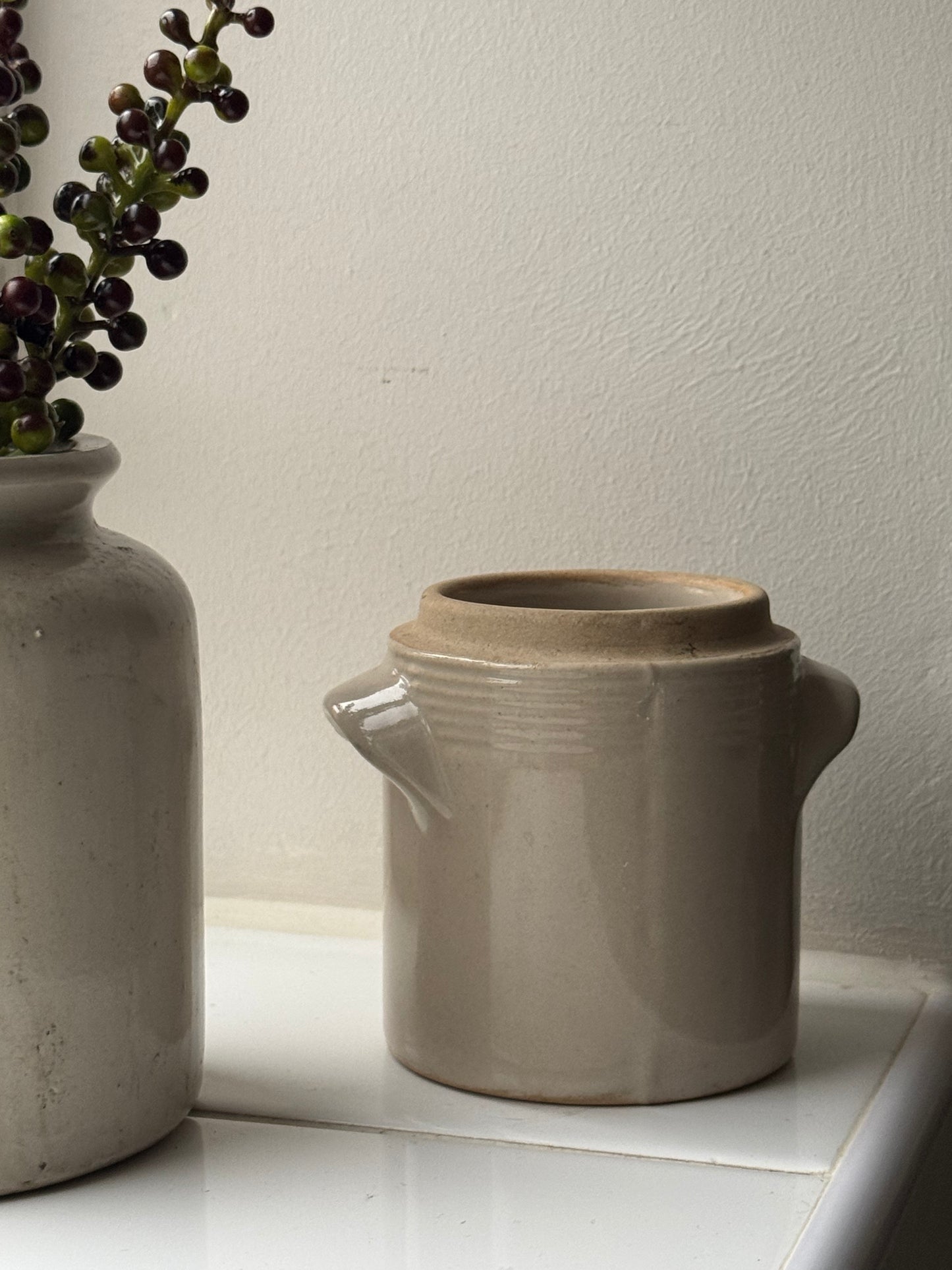 Small Cream French Cofit Pot