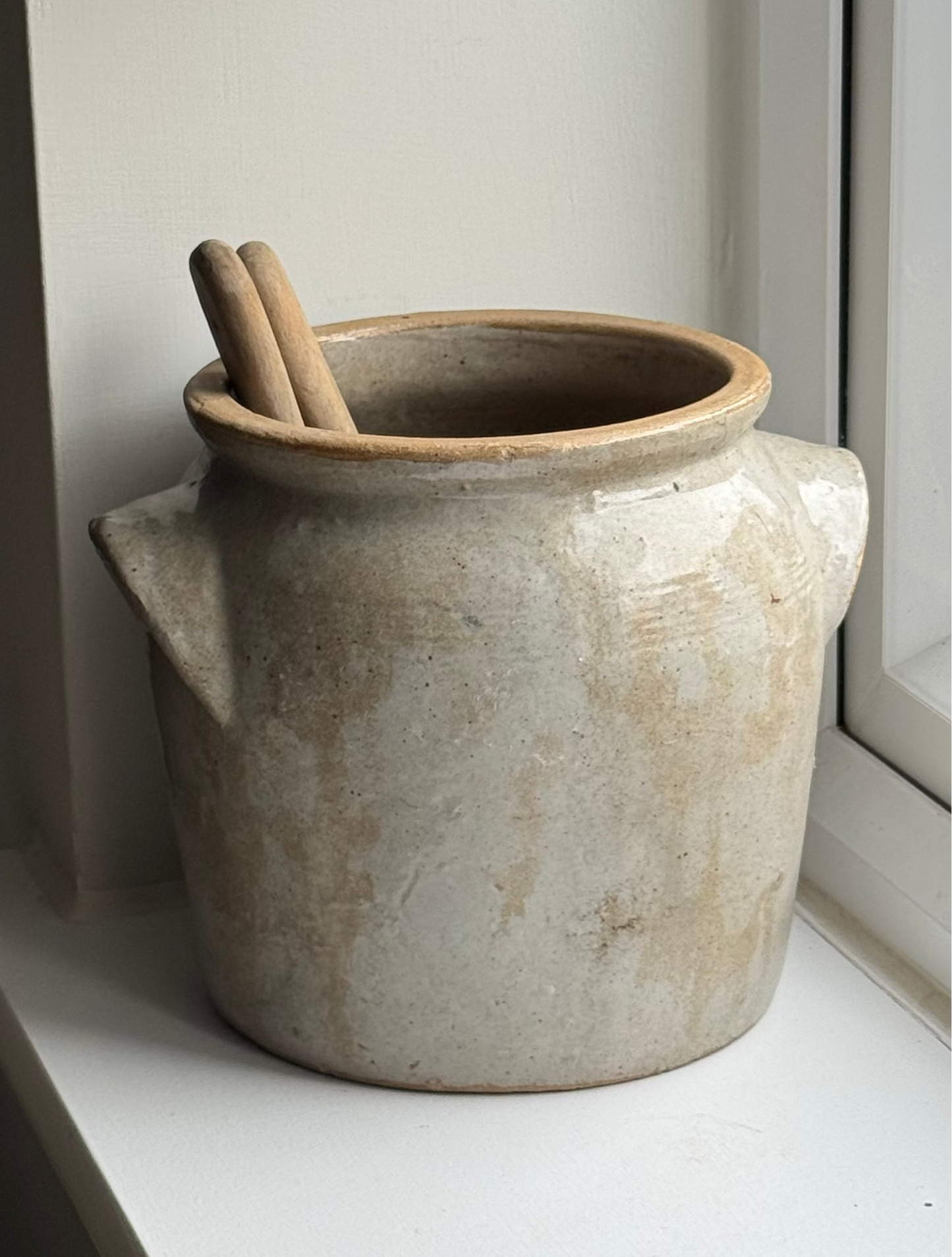 Medium Grey Mottled French Confit Pot