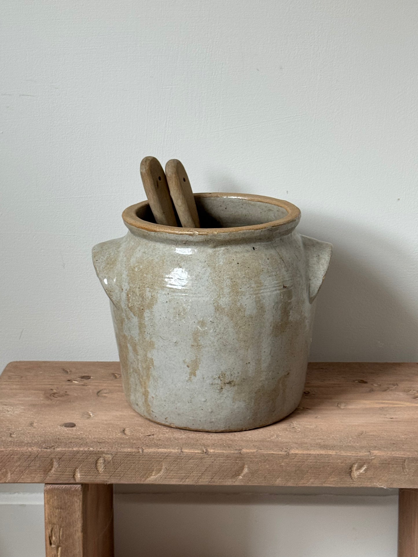 Medium Grey Mottled French Confit Pot