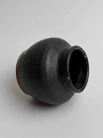 Charcoal Rounded Pots