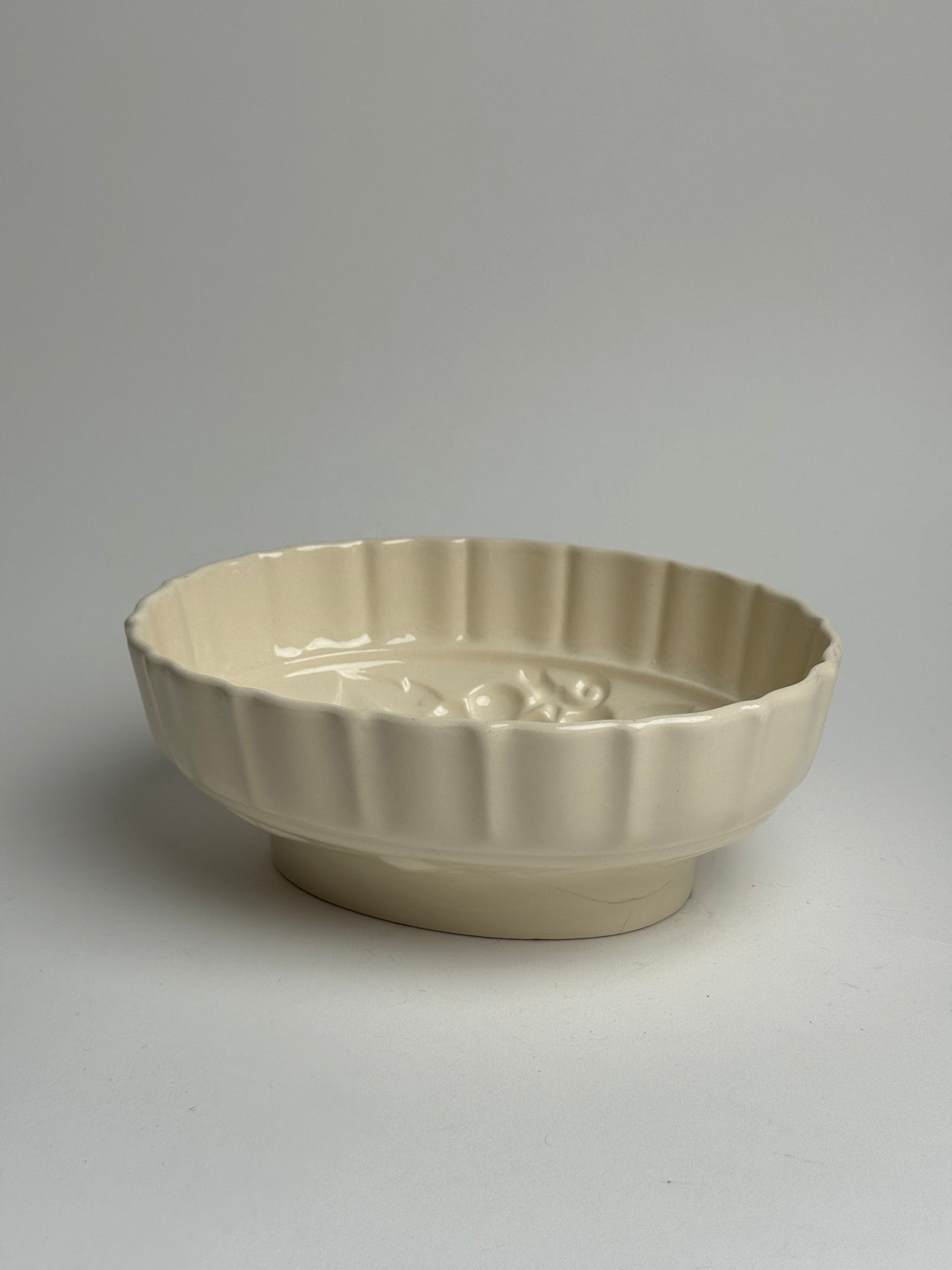 Vintage Ivory Jelly Mould