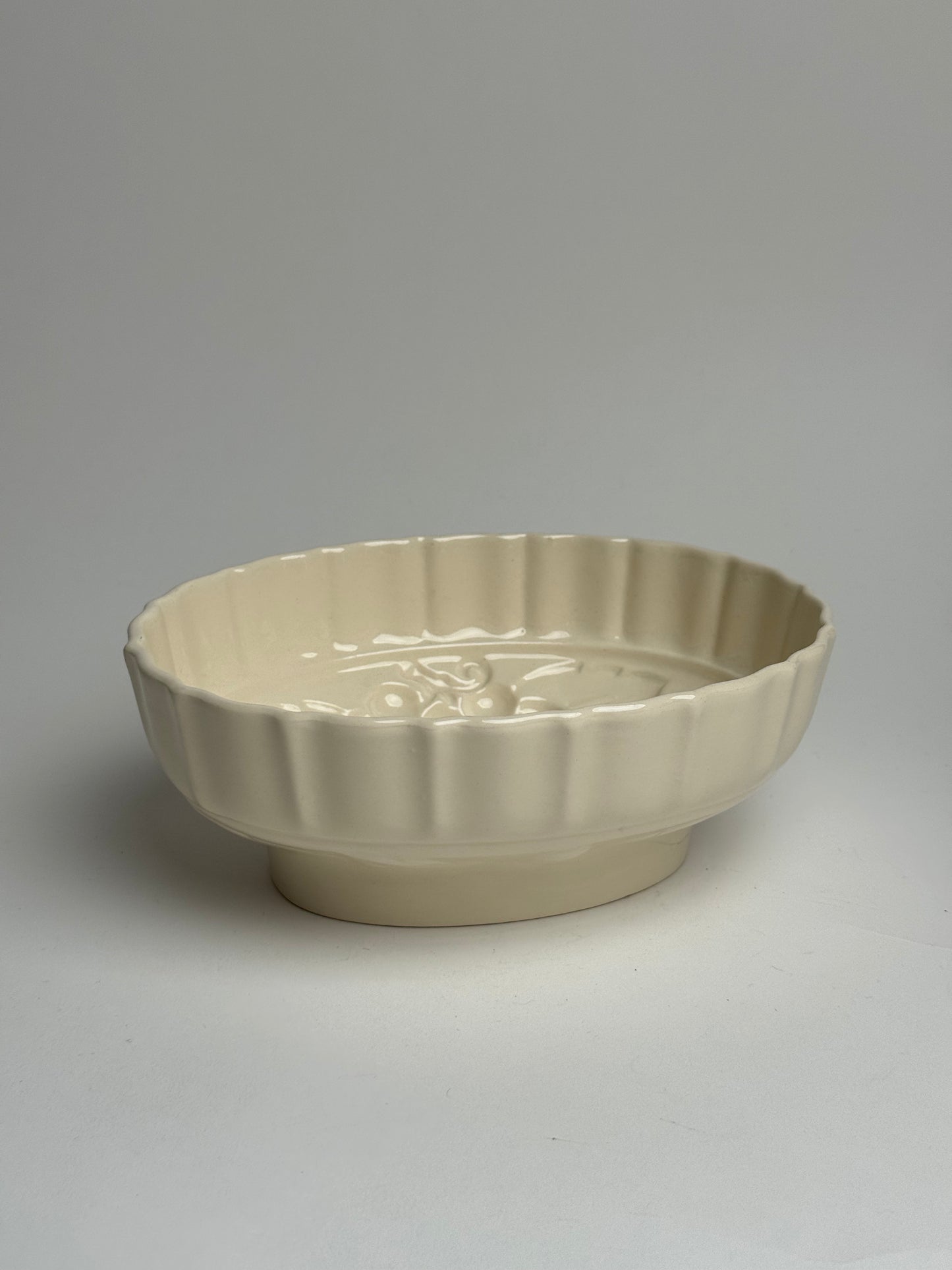 Vintage Ivory Jelly Mould